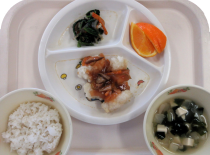 給食
