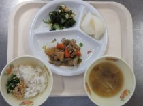 給食